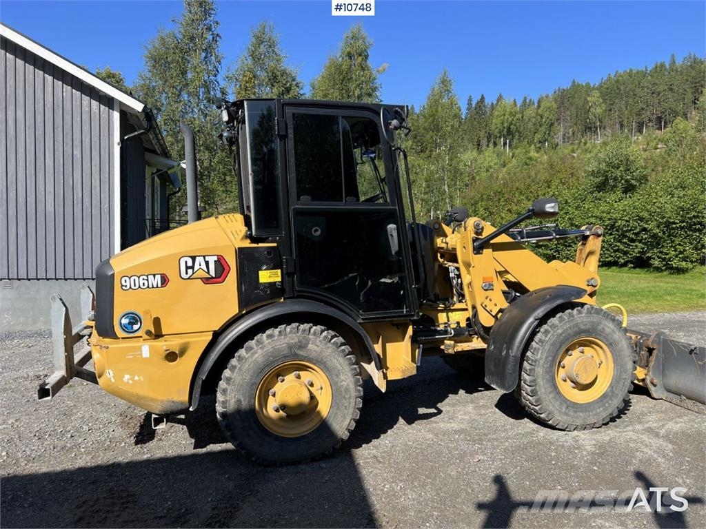 CAT 906M Wheel Loader with Multiple Attachments لوادر بعجل