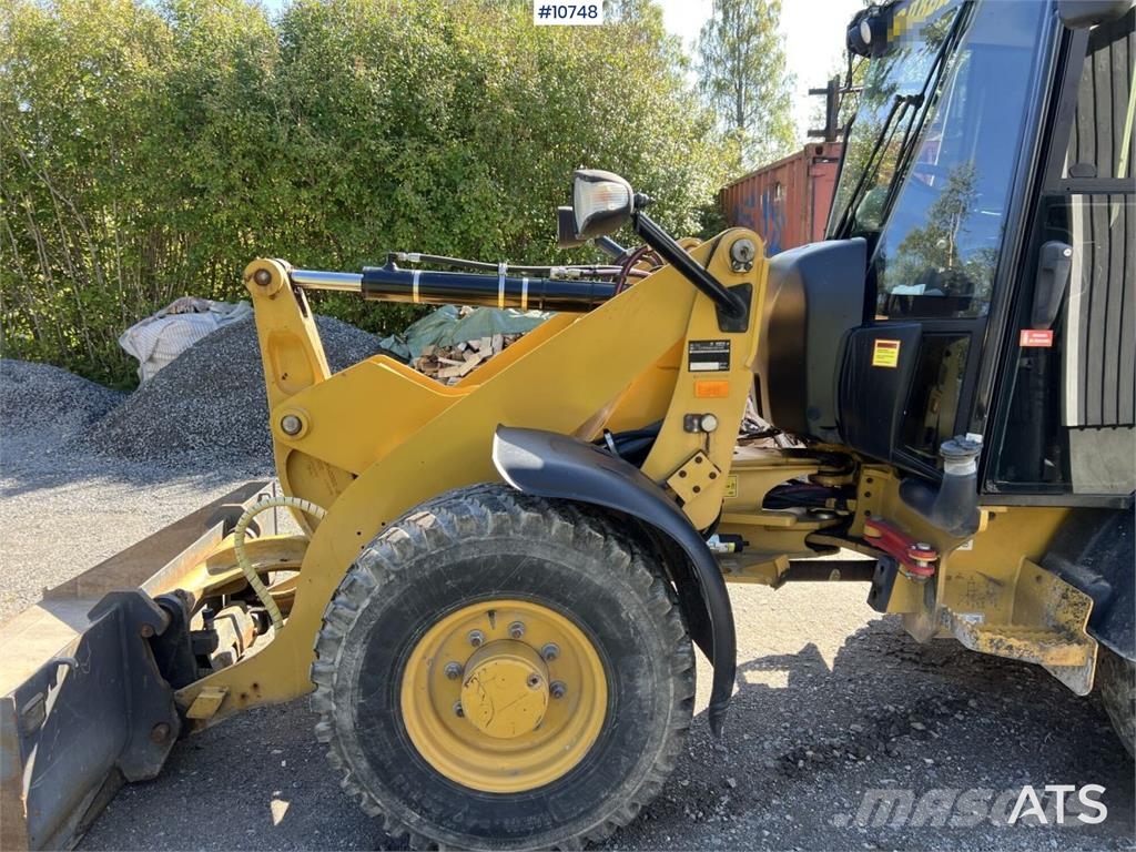 CAT 906M Wheel Loader with Multiple Attachments لوادر بعجل