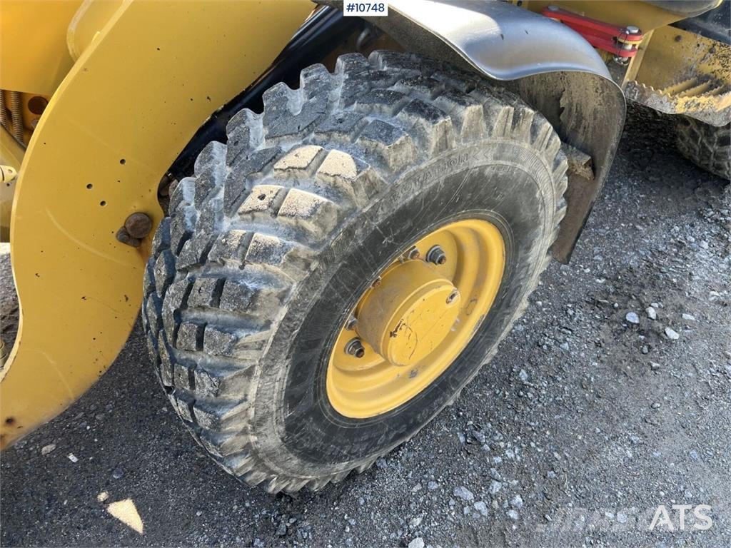 CAT 906M Wheel Loader with Multiple Attachments لوادر بعجل