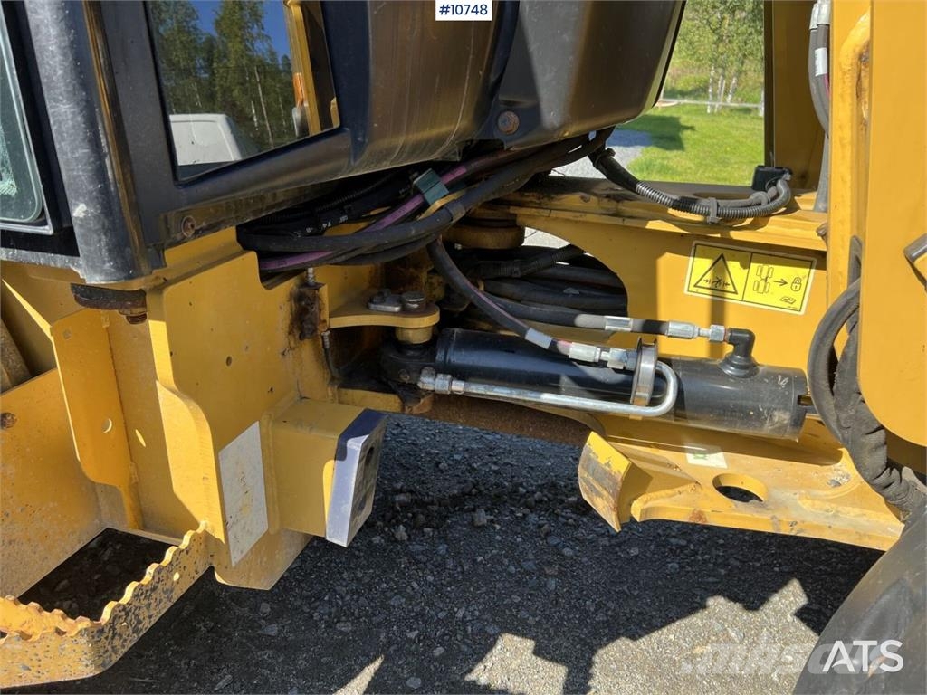CAT 906M Wheel Loader with Multiple Attachments لوادر بعجل