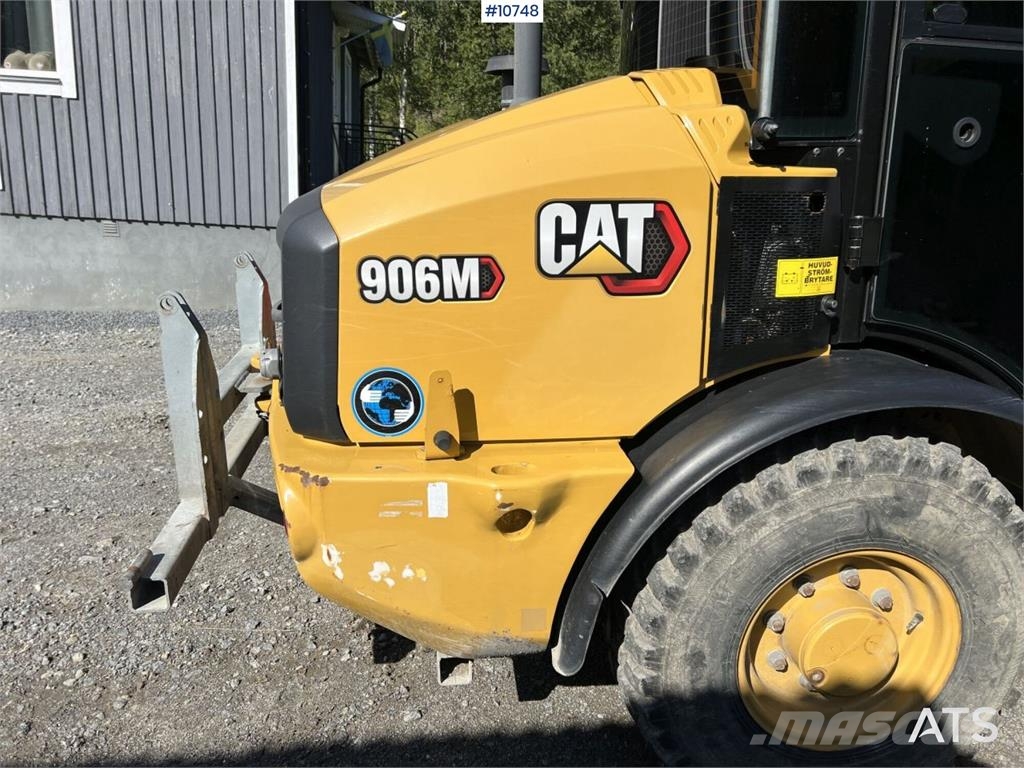 CAT 906M Wheel Loader with Multiple Attachments لوادر بعجل
