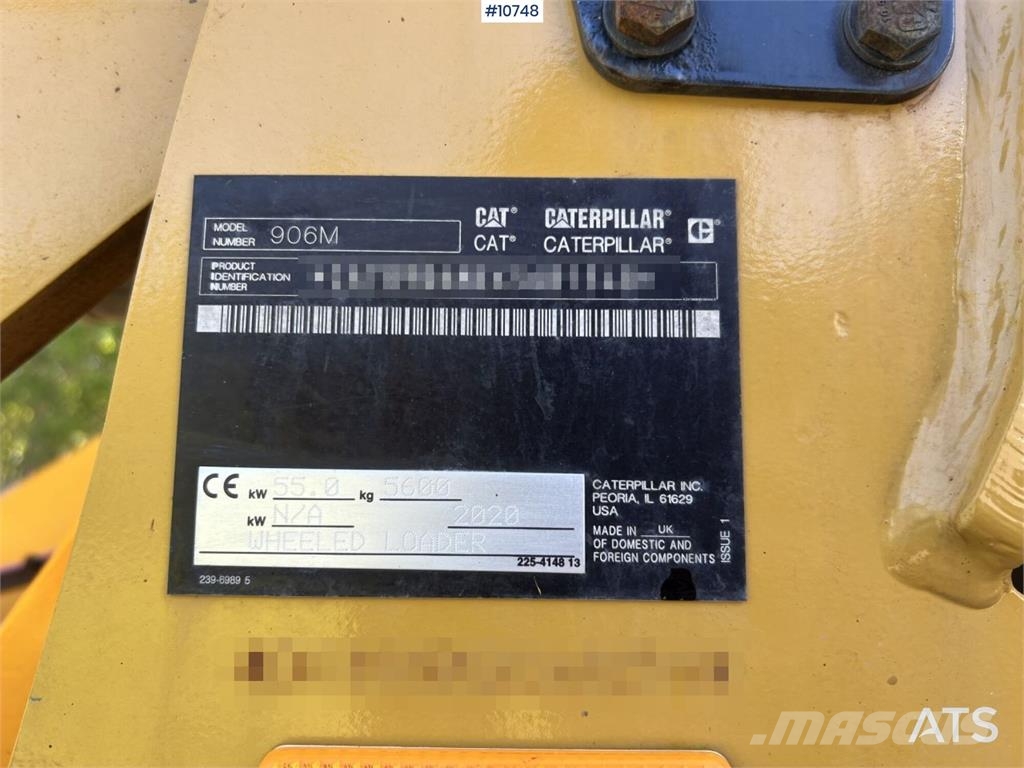 CAT 906M Wheel Loader with Multiple Attachments لوادر بعجل