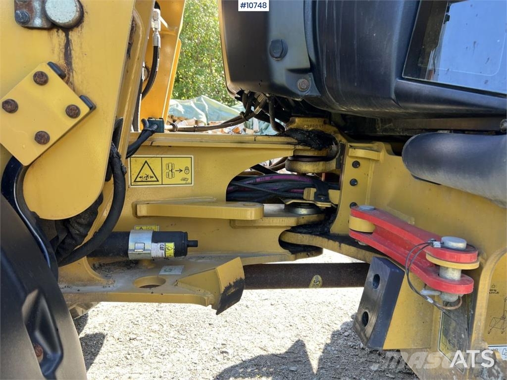 CAT 906M Wheel Loader with Multiple Attachments لوادر بعجل