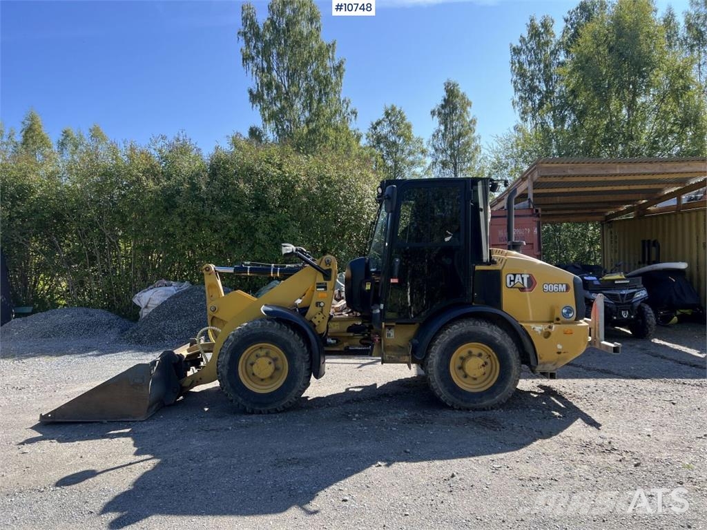 CAT 906M Wheel Loader with Multiple Attachments لوادر بعجل