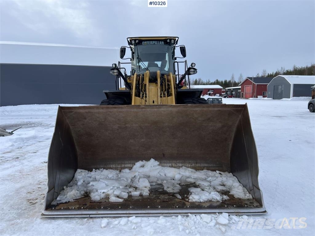 CAT 962M Wheel loader with bucket Radlader