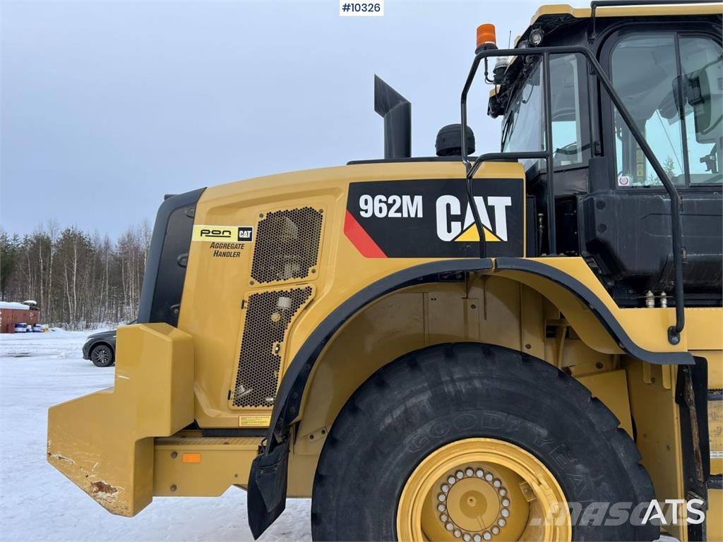 CAT 962M Wheel loader with bucket Radlader