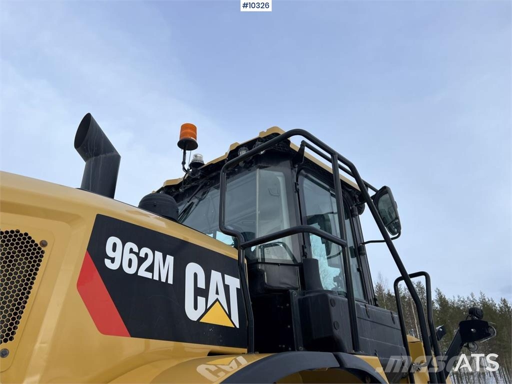 CAT 962M Wheel loader with bucket Radlader