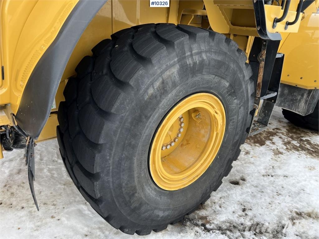 CAT 962M Wheel loader with bucket Radlader