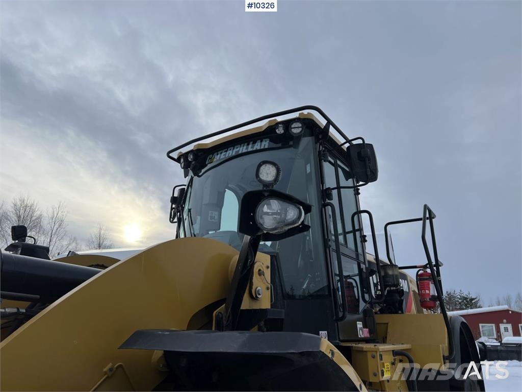 CAT 962M Wheel loader with bucket Radlader