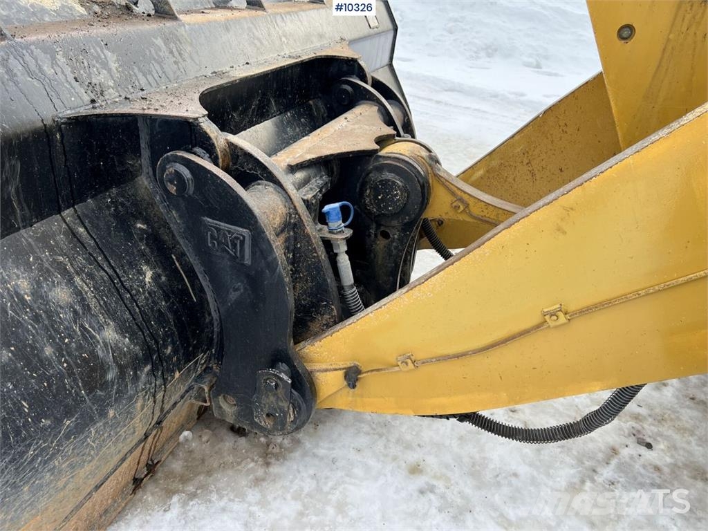CAT 962M Wheel loader with bucket Radlader