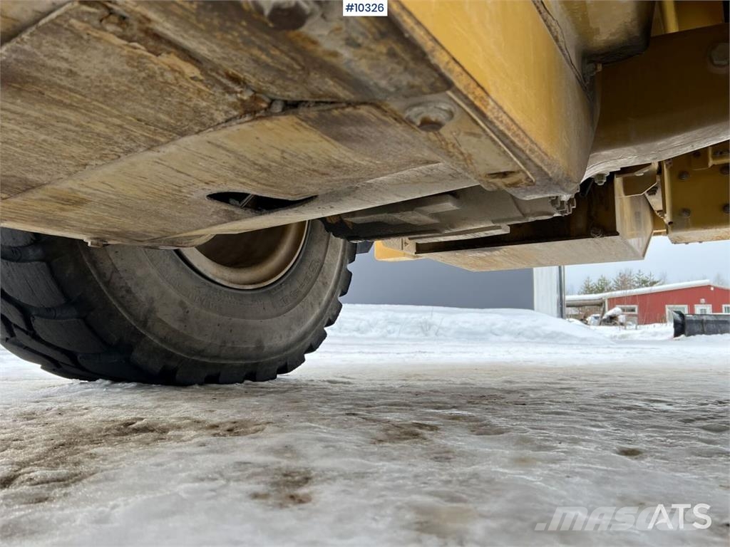 CAT 962M Wheel loader with bucket Radlader