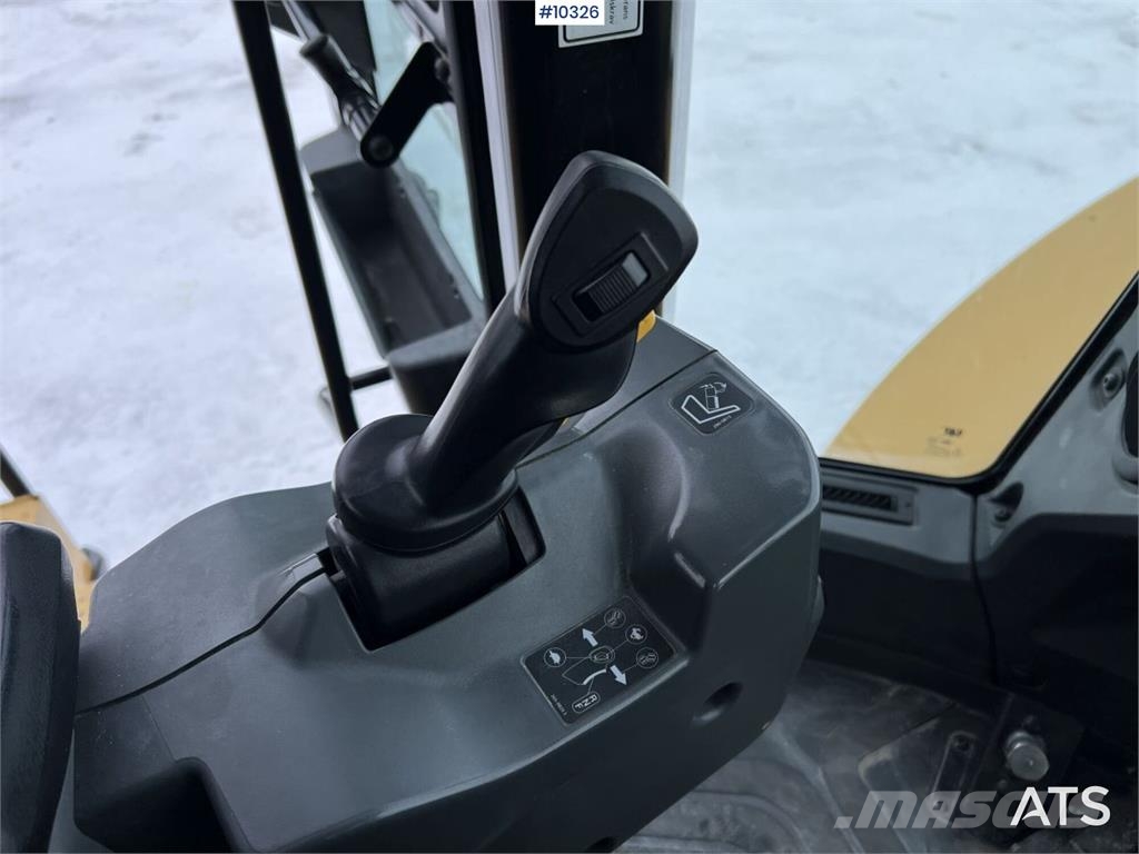 CAT 962M Wheel loader with bucket Radlader