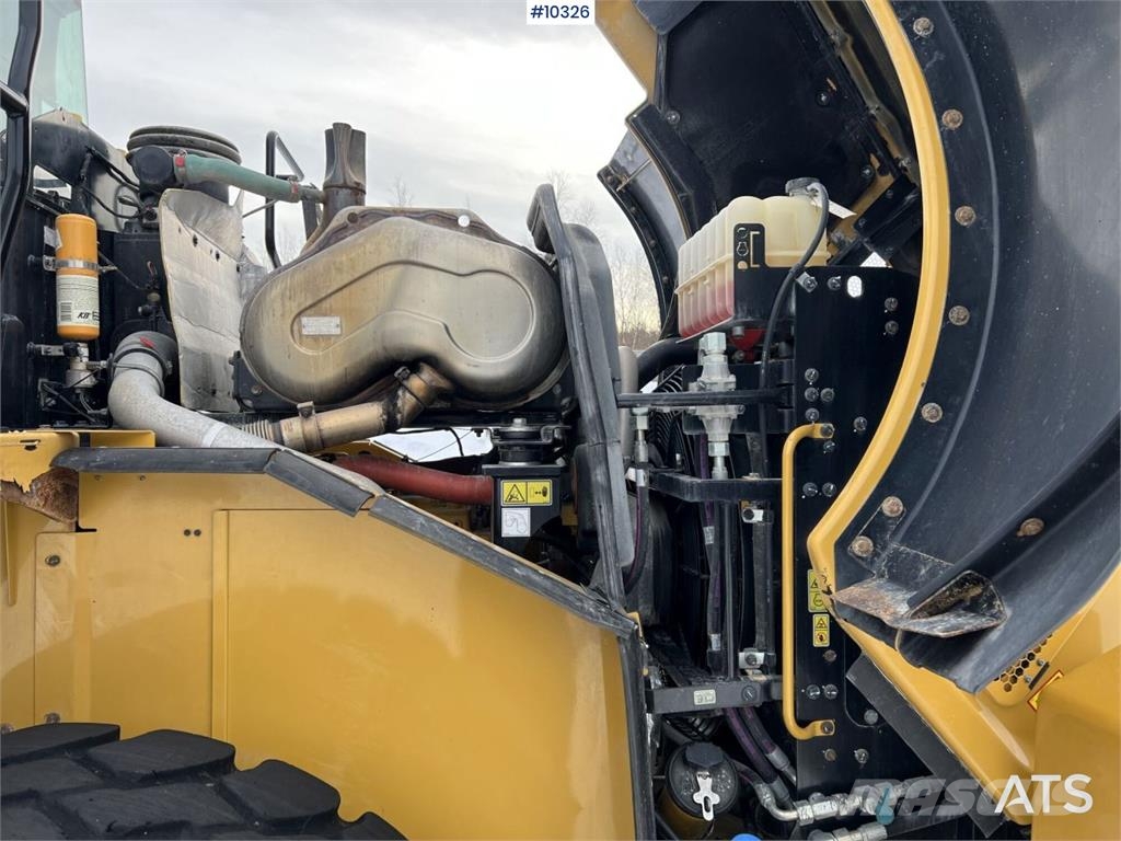 CAT 962M Wheel loader with bucket Radlader