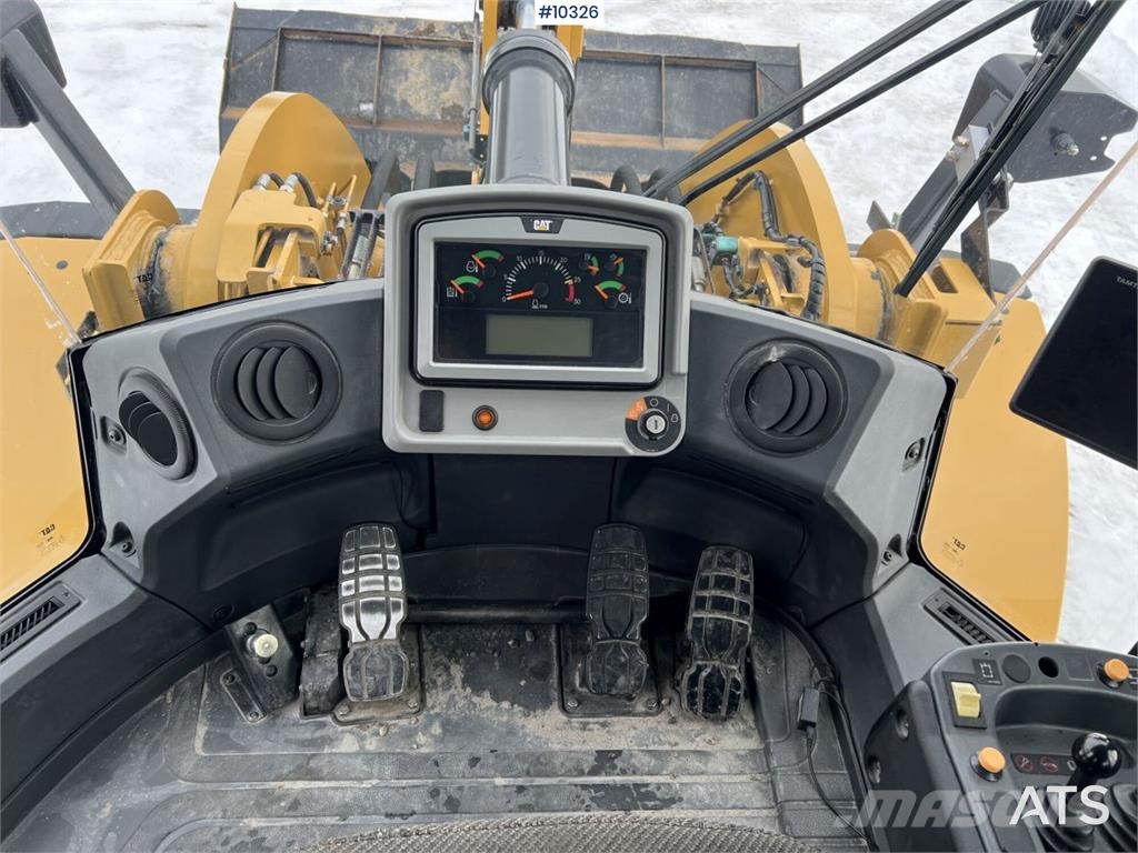 CAT 962M Wheel loader with bucket Radlader