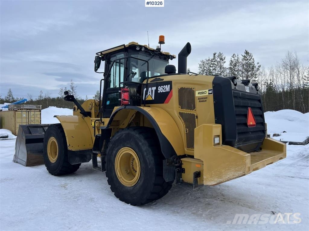 CAT 962M Wheel loader with bucket Radlader