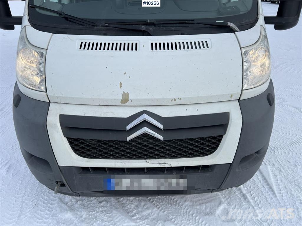 Citroën JUMPER 160 Box truck with tail lift Каросерии