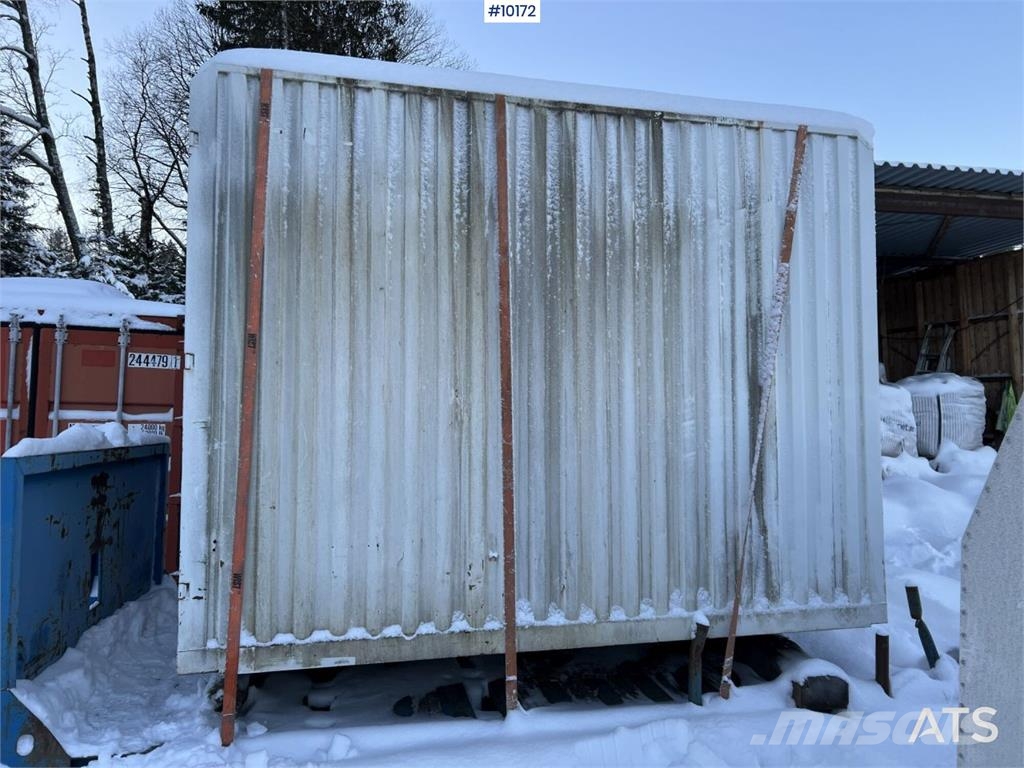 Container with double diesel tanks Ďalšie komponenty