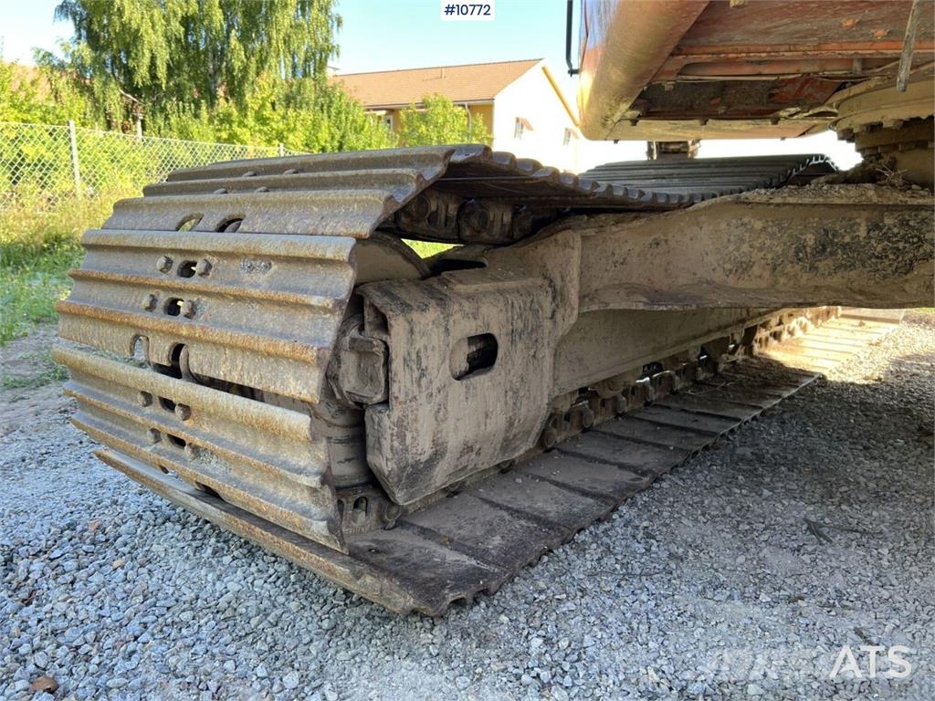 Doosan DX 140 LC with grading bucket Rupsgraafmachines