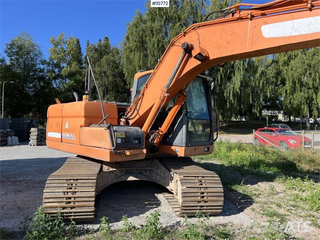 Doosan DX 140 LC with grading bucket Rupsgraafmachines