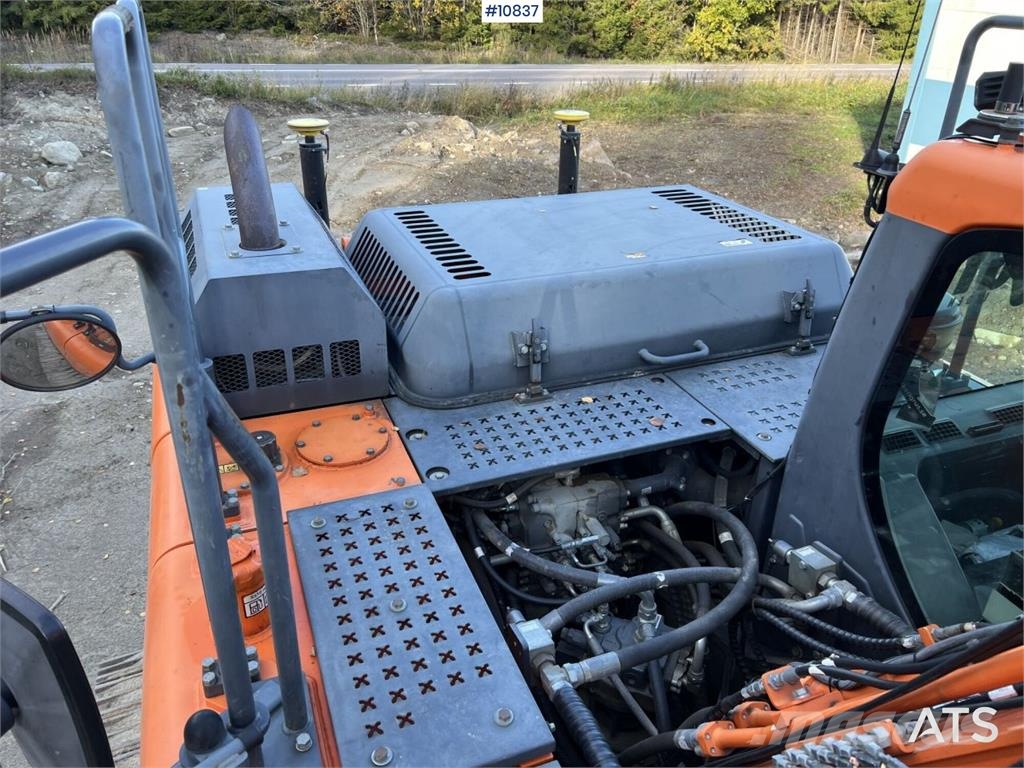 Doosan DX235NLC-5 with Excavation System Roomikekskavaatorid