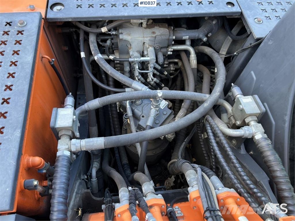 Doosan DX235NLC-5 with Excavation System Roomikekskavaatorid