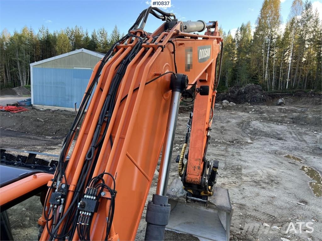 Doosan DX235NLC-5 with Excavation System Roomikekskavaatorid