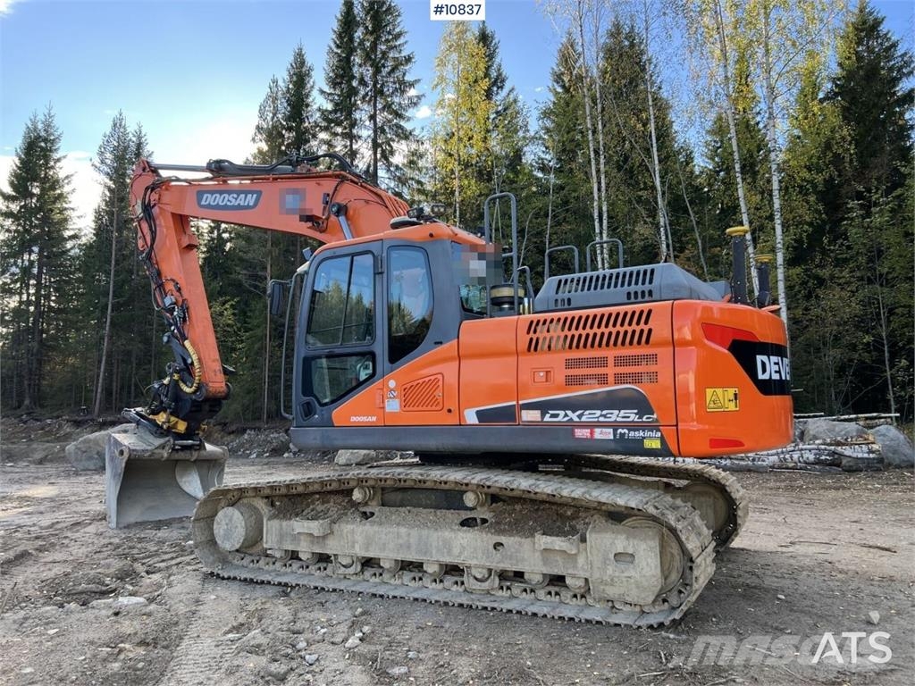 Doosan DX235NLC-5 with Excavation System Roomikekskavaatorid