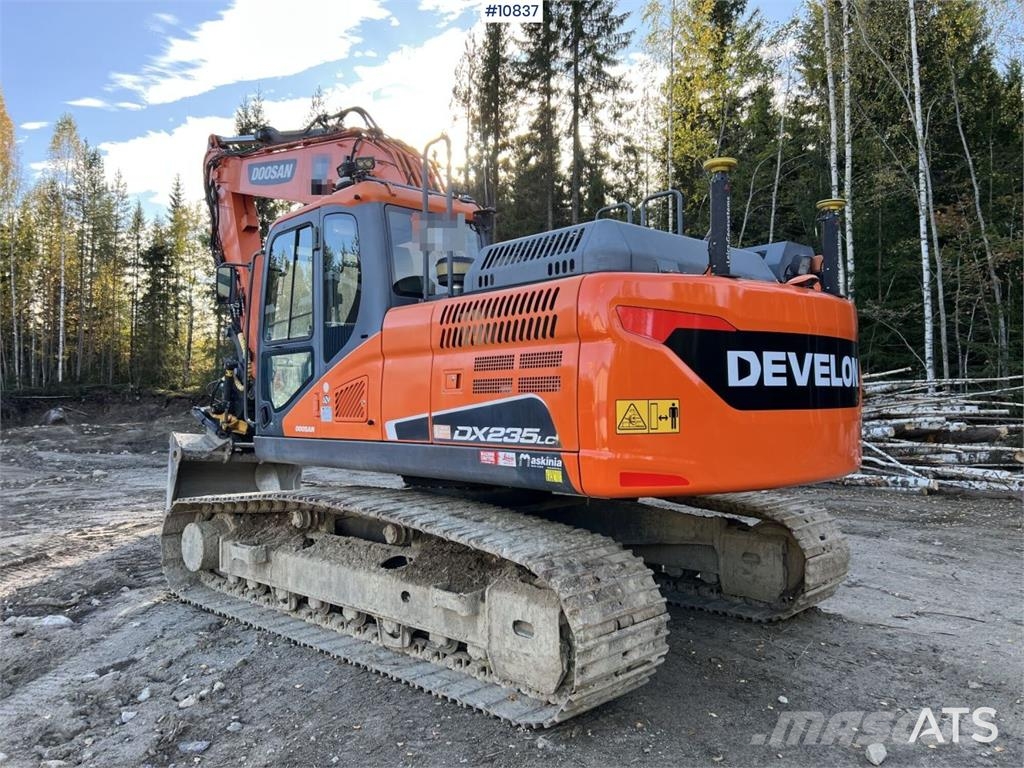 Doosan DX235NLC-5 with Excavation System Roomikekskavaatorid