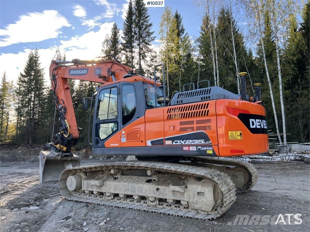Doosan DX235NLC-5 with Excavation System Roomikekskavaatorid