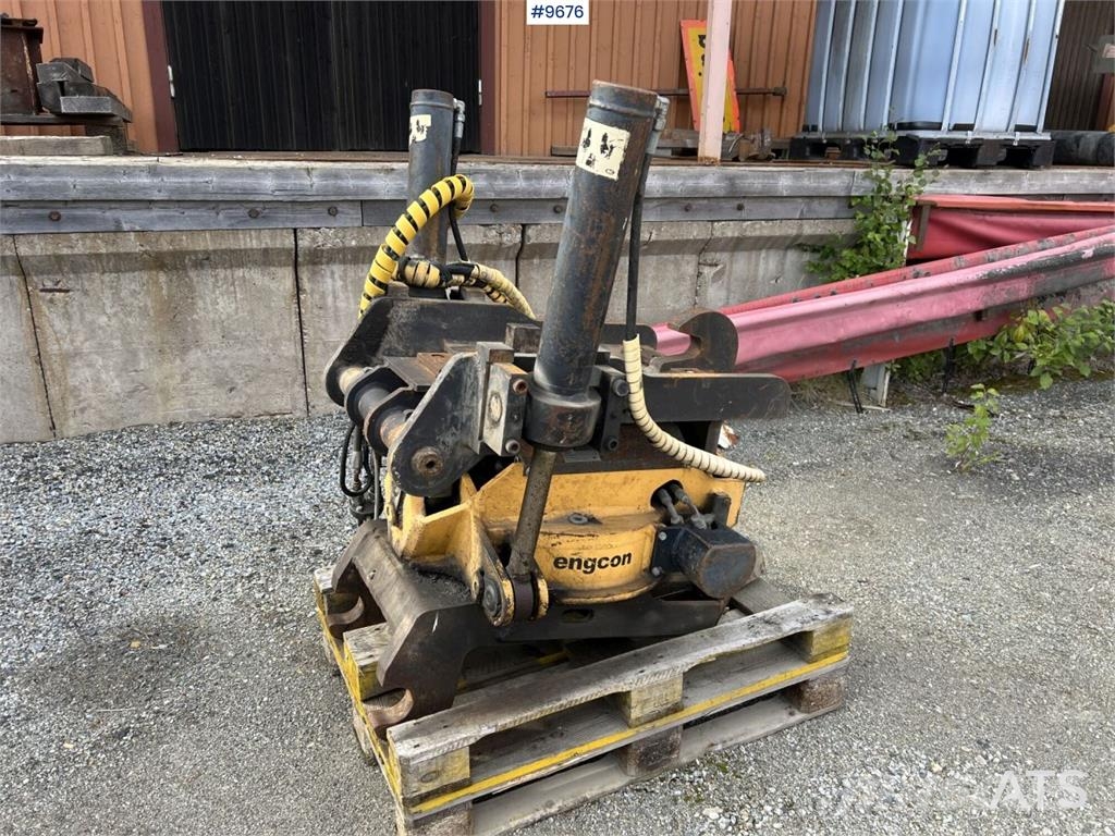 Engcon EC30 Rotortilt with B27 bracket Overige componenten