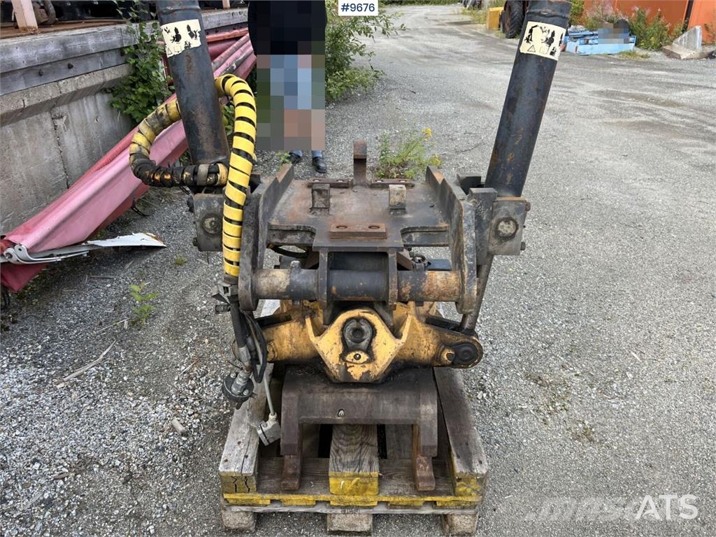 Engcon EC30 Rotortilt with B27 bracket Overige componenten