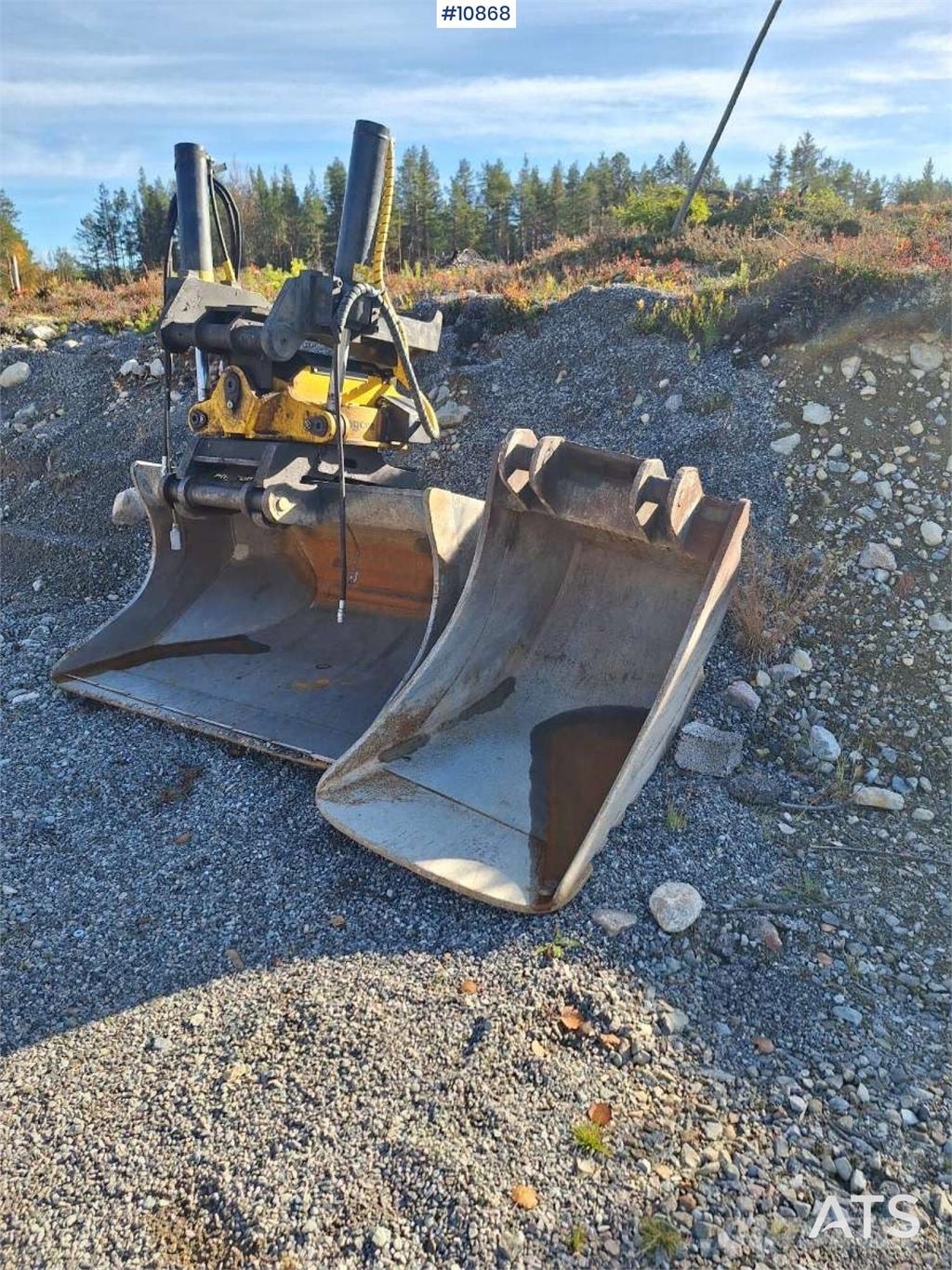 Engcon Rotor with Dual Buckets Övriga