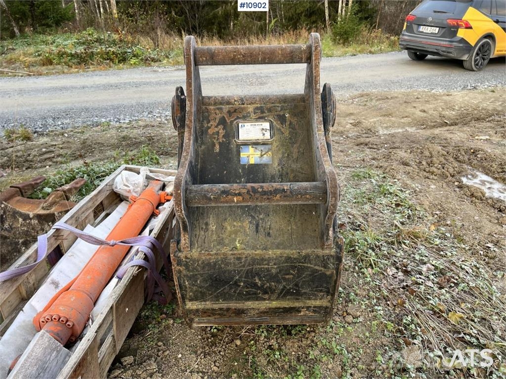 Götene KB620 Narrow Bucket with S70 Mount Skuffer