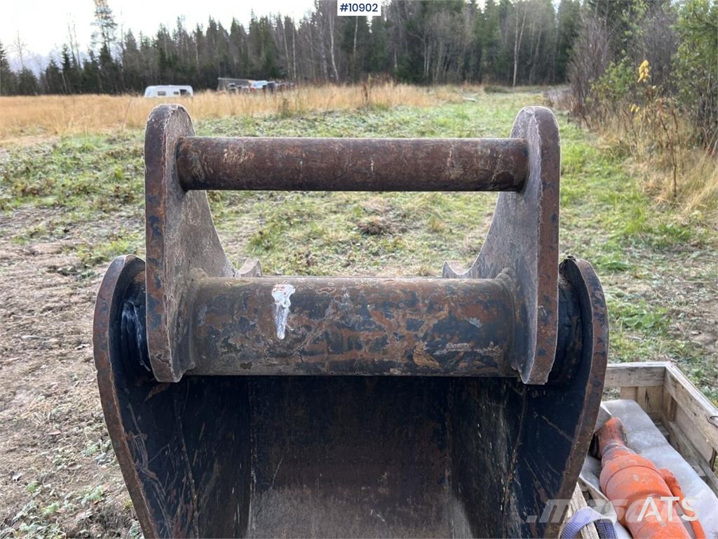 Götene KB620 Narrow Bucket with S70 Mount Skuffer