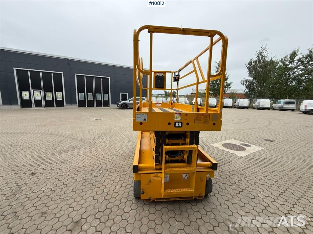 Haulotte Compact 12 Scissor Lift Käärtõstukid