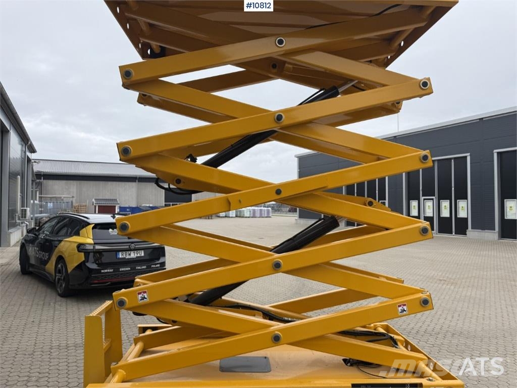 Haulotte Compact 12 Scissor Lift Käärtõstukid