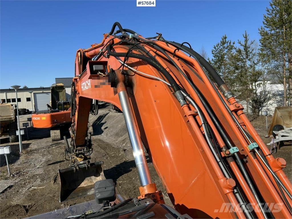 Hitachi ZX 280 LC-3 Excavator with gravel system Excavadoras sobre orugas