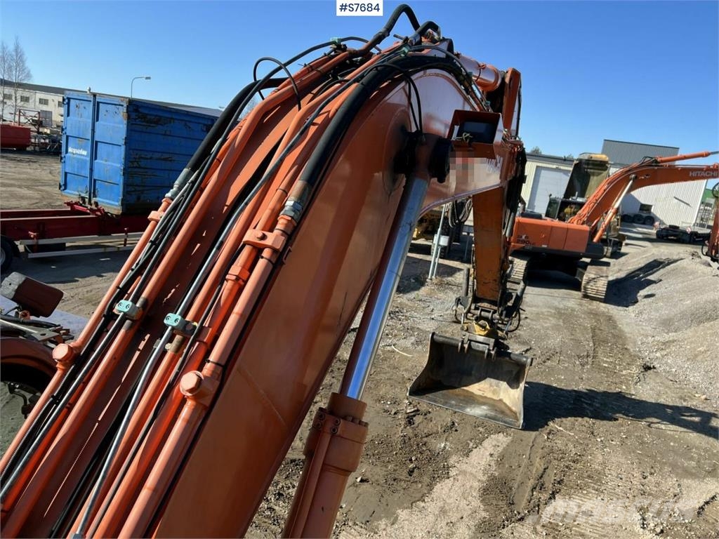 Hitachi ZX 280 LC-3 Excavator with gravel system Excavadoras sobre orugas