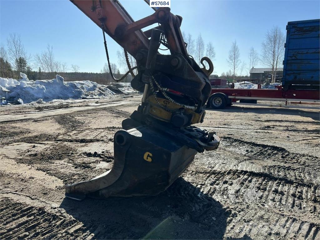 Hitachi ZX 280 LC-3 Excavator with gravel system Excavadoras sobre orugas
