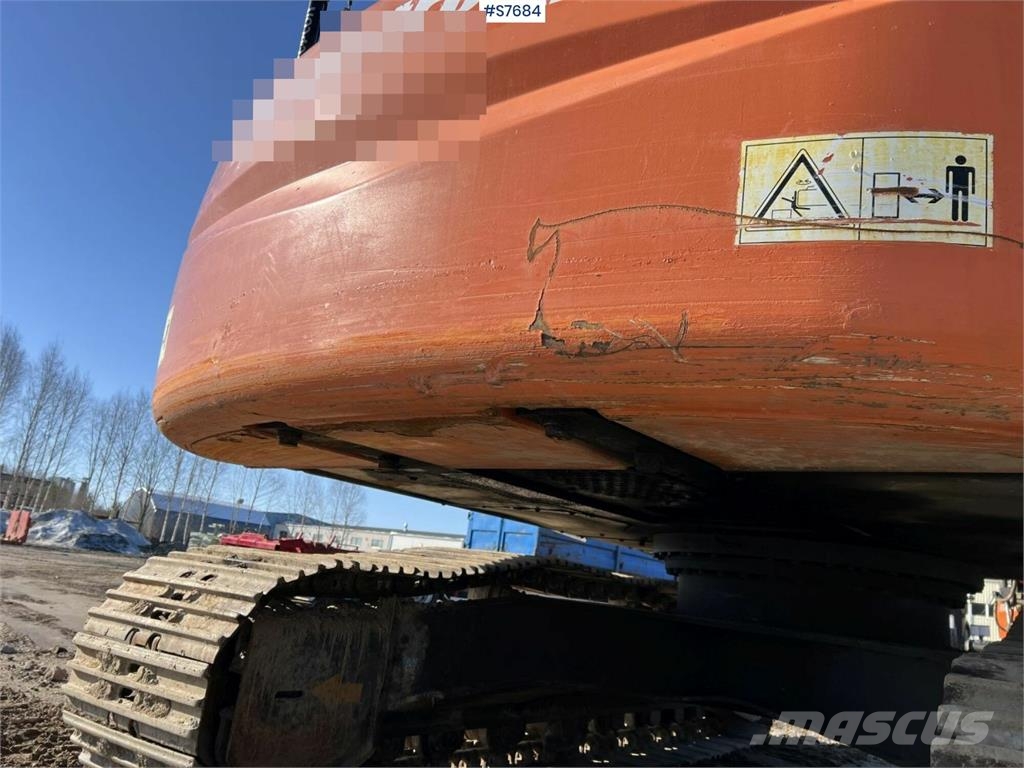 Hitachi ZX 280 LC-3 Excavator with gravel system Excavadoras sobre orugas