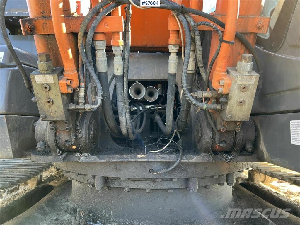Hitachi ZX 280 LC-3 Excavator with gravel system Excavadoras sobre orugas