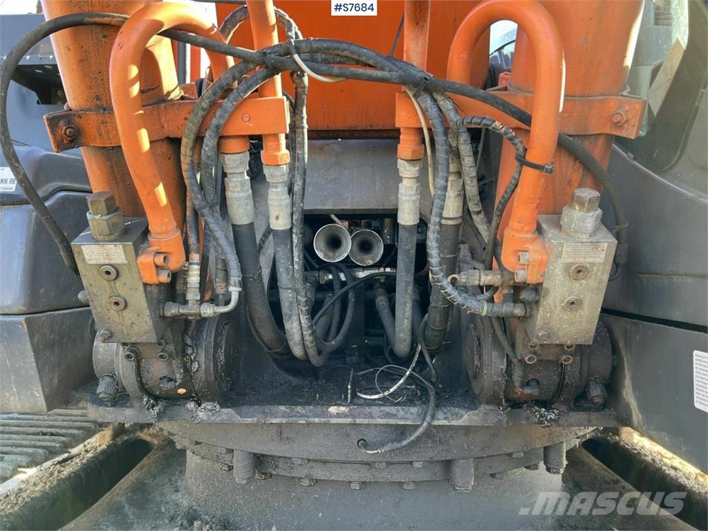 Hitachi ZX 280 LC-3 Excavator with gravel system Excavadoras sobre orugas