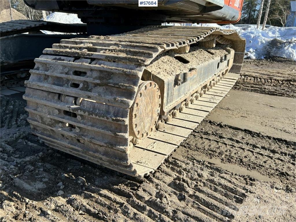 Hitachi ZX 280 LC-3 Excavator with gravel system Excavadoras sobre orugas