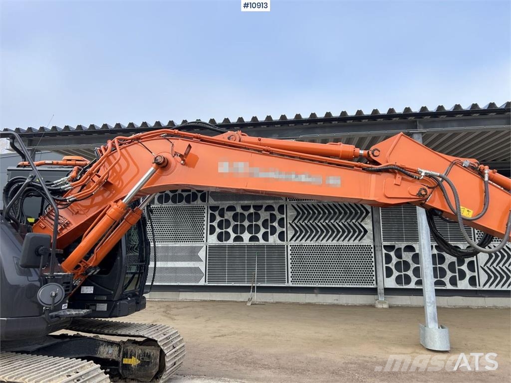 Hitachi ZX135US-7 Crawler Excavator with Attachments Bagri goseničarji