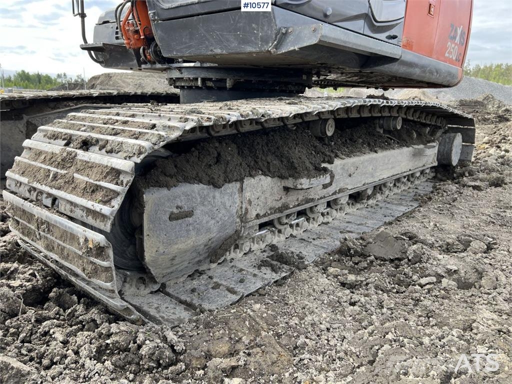 Hitachi ZX250 LC-3 with tiltrotator and bucket 履帶式 挖土機/掘鑿機/挖掘機