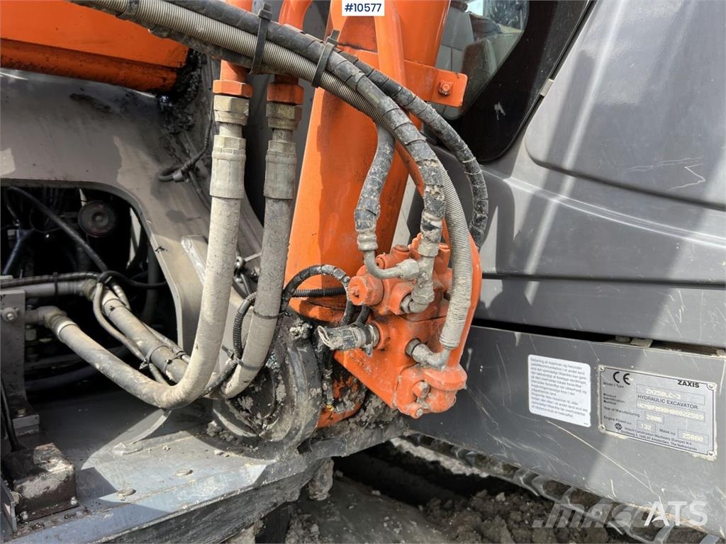 Hitachi ZX250 LC-3 with tiltrotator and bucket 履帶式 挖土機/掘鑿機/挖掘機