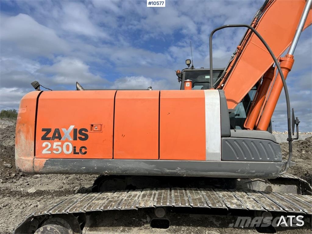 Hitachi ZX250 LC-3 with tiltrotator and bucket 履帶式 挖土機/掘鑿機/挖掘機
