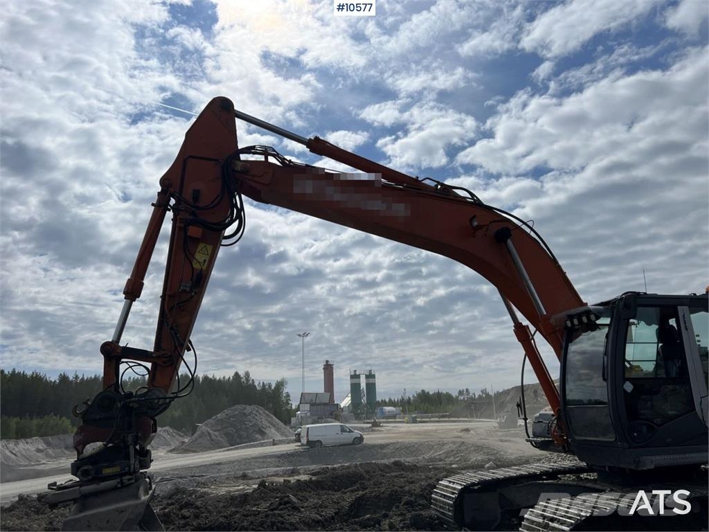 Hitachi ZX250 LC-3 with tiltrotator and bucket 履帶式 挖土機/掘鑿機/挖掘機