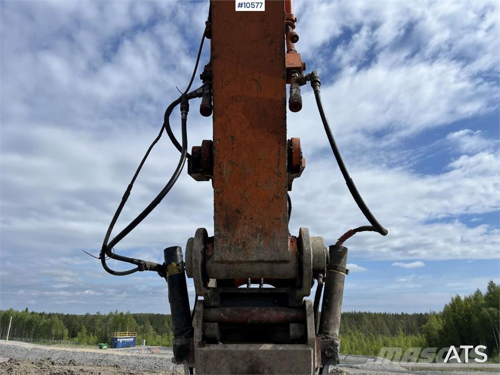 Hitachi ZX250 LC-3 with tiltrotator and bucket 履帶式 挖土機/掘鑿機/挖掘機