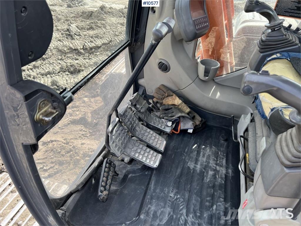Hitachi ZX250 LC-3 with tiltrotator and bucket 履帶式 挖土機/掘鑿機/挖掘機